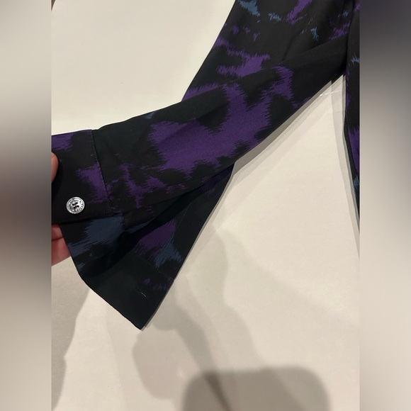 Burberry Long Sleeve Blouse Top 100% Silk Small Collared Blue Purple - Picture 12 of 12